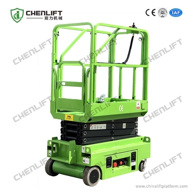 Kompaktes und leistungsstarkes Mini-Schere-Liftsystem mit einer Plattformhöhe von 3,9 m und einer Leistung von 240 kg