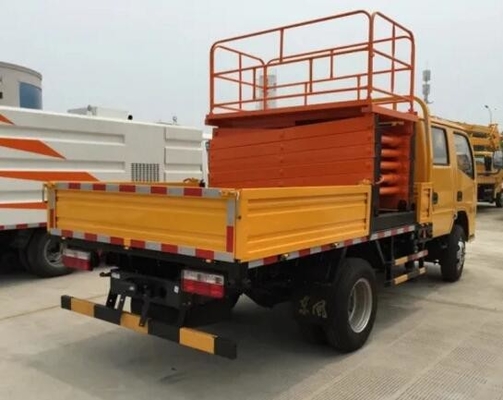 9 Meter orange Farb-LKW-brachten Scherenhebebühne mit Belastbarkeit 300Kg an